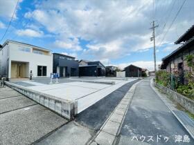 LiveleGardens愛西市諸桑町郷城　全3棟　2号棟　新築一戸建て