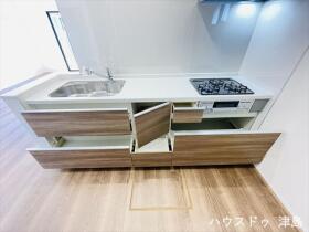 LiveleGardens愛西市諸桑町郷城　全3棟　2号棟　新築一戸建て