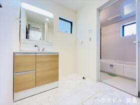 LiveleGardens愛西市諸桑町郷城　全3棟　2号棟　新築一戸建て