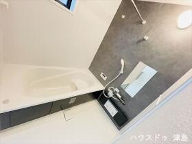 LiveleGardens愛西市諸桑町郷城　全3棟　3号棟　新築一戸建て