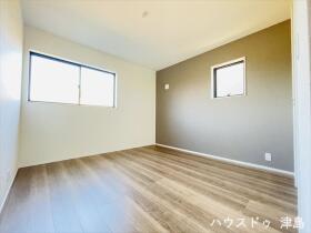 LiveleGardens愛西市諸桑町郷城　全3棟　3号棟　新築一戸建て