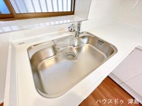 津島市東中地町1丁目　中古一戸建て