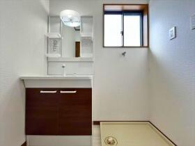 四日市市波木町　中古一戸建て