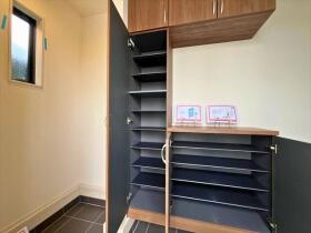 リーブルガーデン菰野町竹成第3　全1棟　新築一戸建て