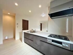 リーブルガーデン菰野町竹成第3　全1棟　新築一戸建て