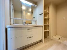 真栄マンション泉楽