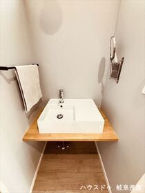 ●岐阜市六条南3丁目　中古一戸建て