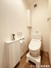 ●岐阜市六条南3丁目　中古一戸建て