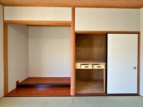 四日市市桜新町2丁目　中古一戸建て