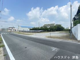 ●愛西市町方町五軒家東　建築条件なし土地