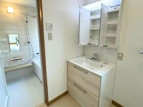 四日市市浮橋2丁目　中古一戸建て