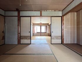 桑名市大字播磨字六畝割　中古一戸建て