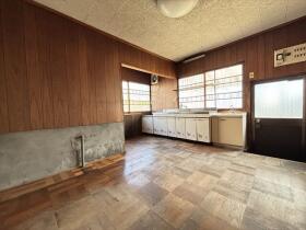 桑名市大字播磨字六畝割　中古一戸建て