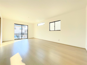 ハートフルタウン名古屋市緑区鳴丘3期　全2棟　A号棟　新築一戸建て