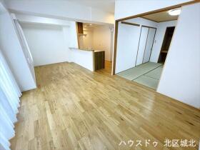 プリンスハイツ志賀公園