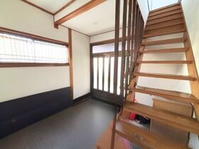●鈴鹿市長太旭町3丁目　中古一戸建て