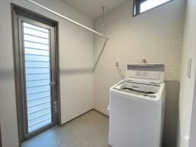 ●四日市市楠町本郷　中古一戸建て