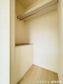 □リーブルガーデン岐阜市日野南3丁目　全3棟　1号棟　新築一戸建て