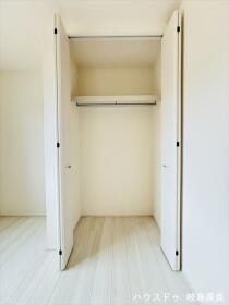 □リーブルガーデン岐阜市日野南3丁目　全3棟　2号棟　新築一戸建て