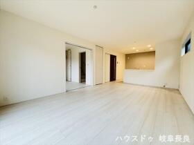 □リーブルガーデン岐阜市日野南3丁目　全3棟　2号棟　新築一戸建て