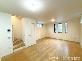 KIS名古屋市北区上飯田南町2期　全1棟　新築一戸建て