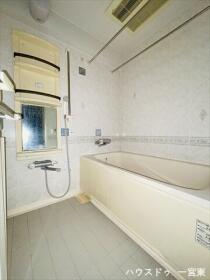 モアグレース西島II