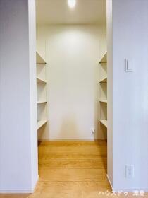 ブルーミングガーデン愛西市諸桑町郷城　全2棟　2号棟　新築一戸建て