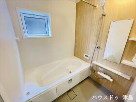 ブルーミングガーデン愛西市諸桑町郷城　全2棟　2号棟　新築一戸建て