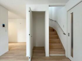 クレイドルガーデン四日市市富田一色町　第6　全4棟　1号棟　新築一戸建て