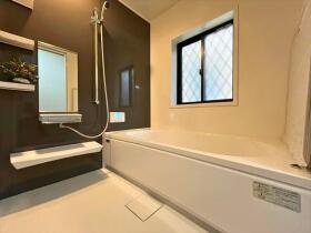 四日市市富田1丁目　中古一戸建て