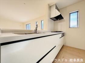 Livele Garden S岐阜市西鶉　全5棟　2号棟　新築一戸建て