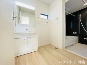 クレイドルガーデン津島市越津町字柳之内　全4棟　3号棟　新築一戸建て