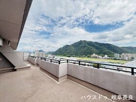 ●ファミール長良ヶ丘