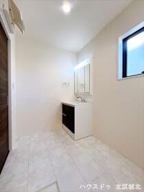 Livele Garden S北名古屋市鹿田流　全2棟　2号棟　新築一戸建て