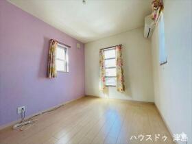 ●愛西市須依町白山　中古一戸建て