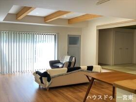 ●一宮市浅井町尾関字上川田　中古一戸建て