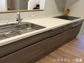 ●一宮市浅井町尾関字上川田　中古一戸建て