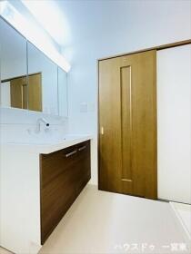 グランレイム小信中島