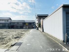津島市瑠璃小路町１丁目　全２区画　A区画　建築条件なし土地