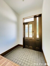 ●津島市神守町字中町　中古一戸建て