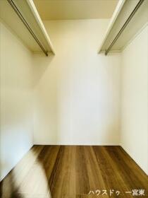 江南市安良町郷中　全3棟　2号棟　新築一戸建て