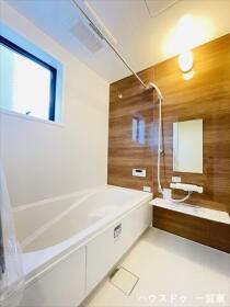 江南市安良町郷中　全3棟　2号棟　新築一戸建て