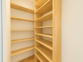 ●四日市市平津新町　中古一戸建て