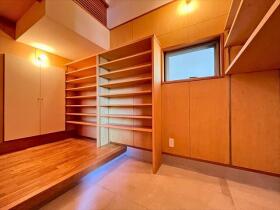 ●桑名市新西方4丁目　中古一戸建て