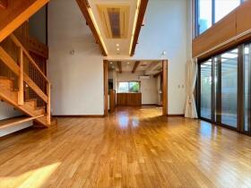 ●桑名市新西方4丁目　中古一戸建て