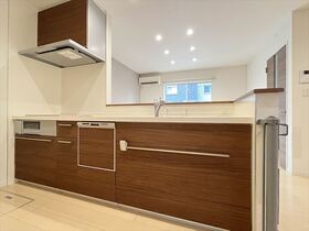 ●桑名市大字東方　メゾネット　中古一戸建て