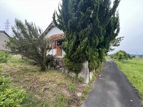 ●桑名市多度町御衣野字山辺浦　中古一戸建て