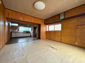 ●桑名市多度町御衣野字山辺浦　中古一戸建て