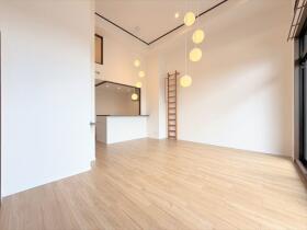 ライオンズヴィアーレ鹿山Ａ棟