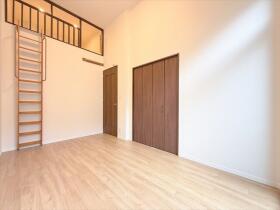 ライオンズヴィアーレ鹿山Ａ棟